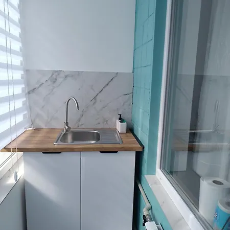 Zefir Horynia Апартаменти *